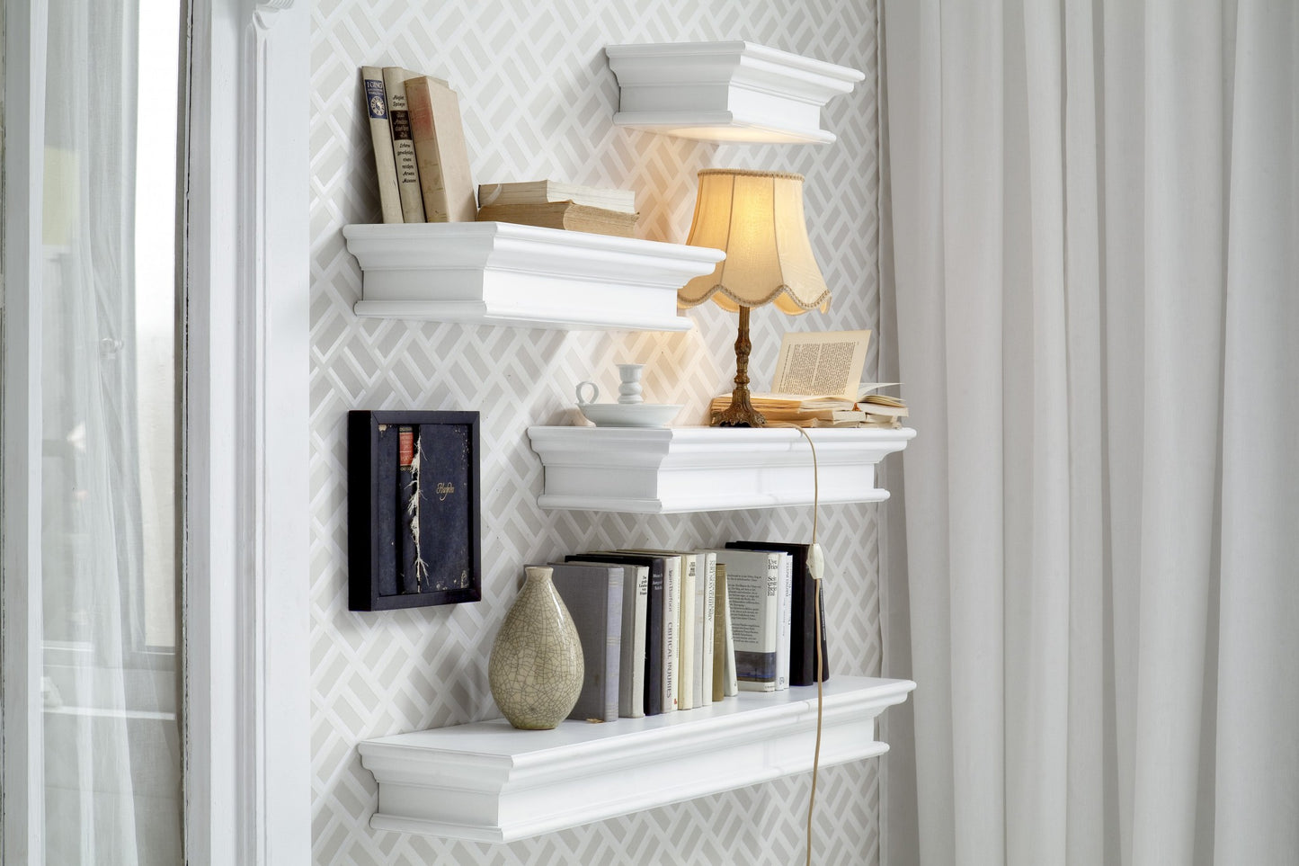 23" Classic White Floating Wall Shelf