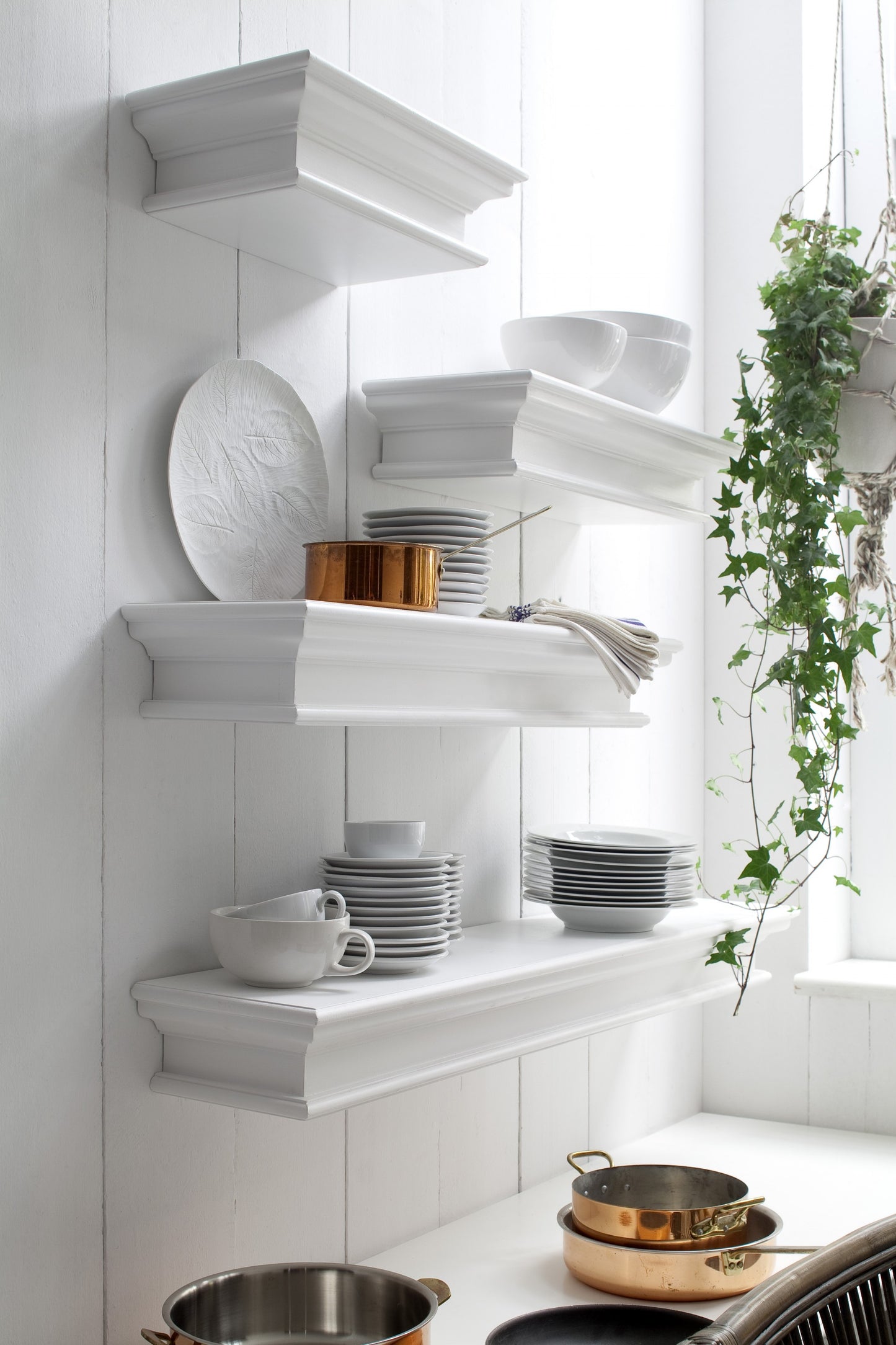 32" Classic White Floating Wall Shelf